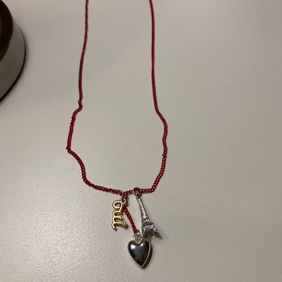 Paris necklace Eiffel Tower Red Bead Luke New, never worn! - Picture 2 of 3